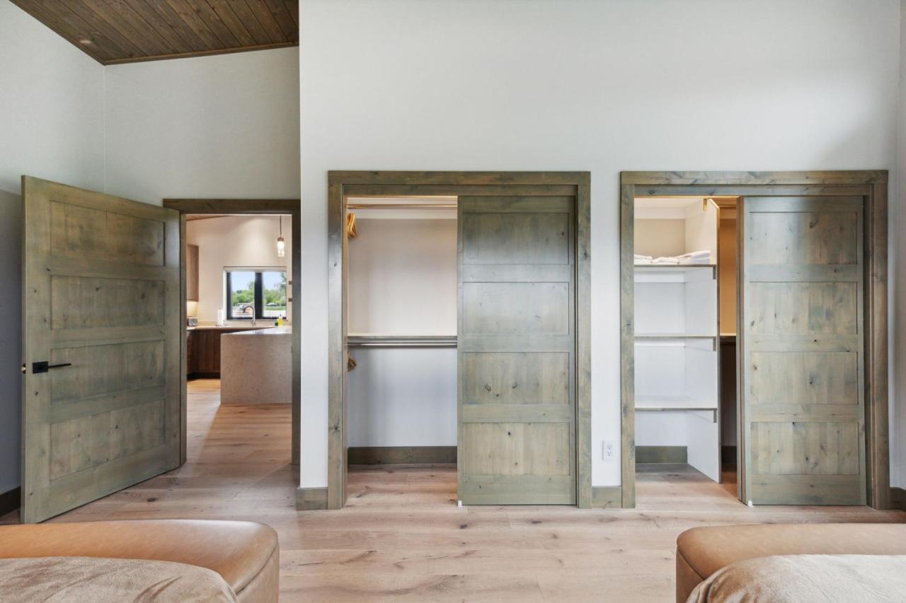 Mara Luxury Cabin- Maple Hamilton エクステリア 写真