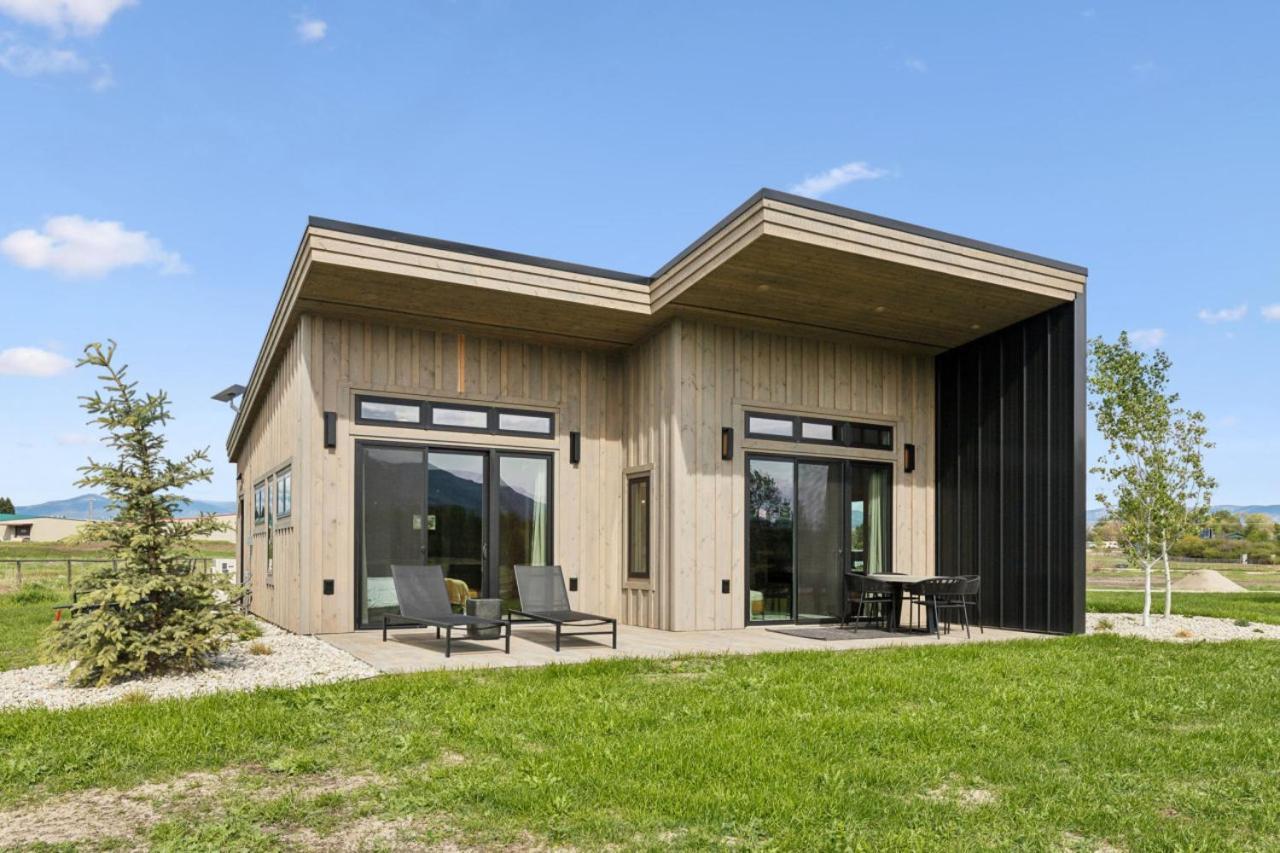 Mara Luxury Cabin- Maple Hamilton エクステリア 写真