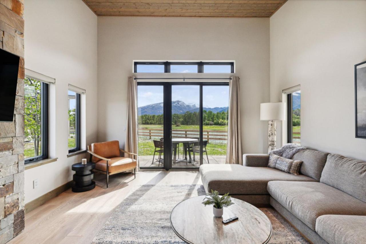 Mara Luxury Cabin- Maple Hamilton エクステリア 写真